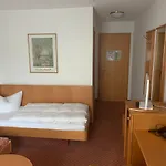 Hotel Restaurant Waldhorn 3*