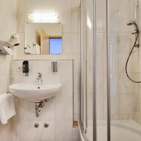 Restaurant Waldhorn Szálloda 3*