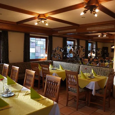 Szálloda Restaurant Waldhorn 3*